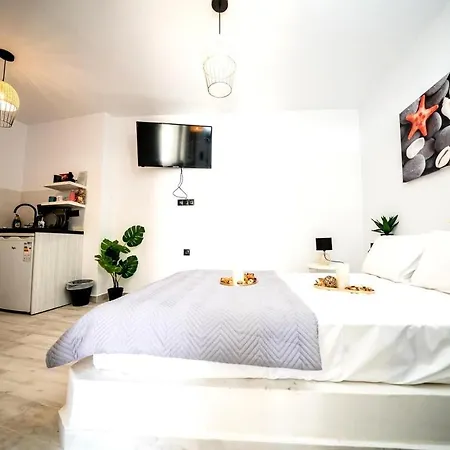 Apartment Kythrooms 2 *