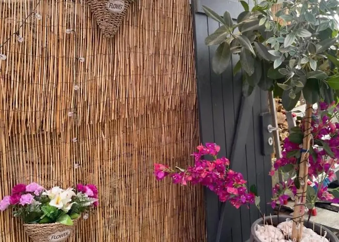 Kythrooms 2 קיתנוס